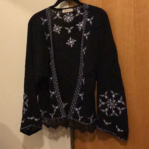 Boho Black & White Embroidered Kimono - Picture 3 of 7